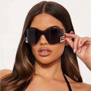 Monaco Vibes Sunglasses NEW 🏷️